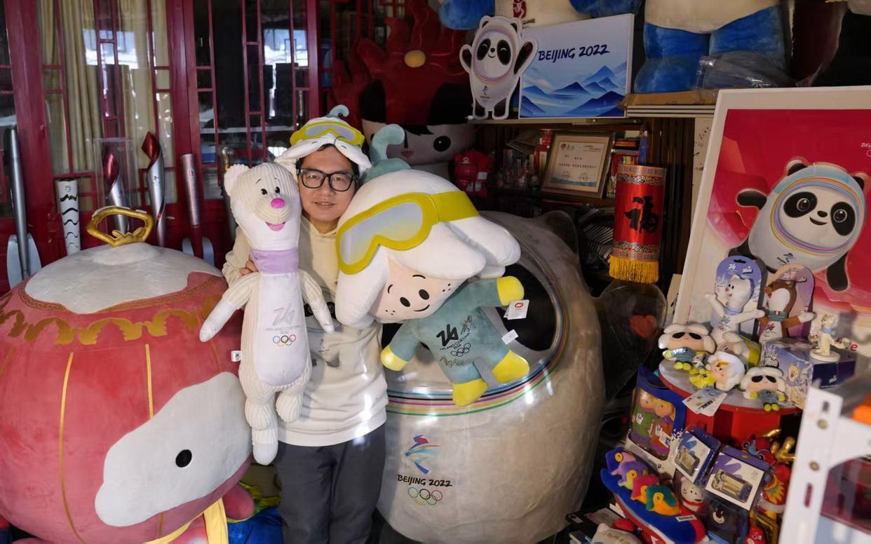 kaiyun-冬奥会米兰站传递圣火第一棒，是北京双奥志愿者